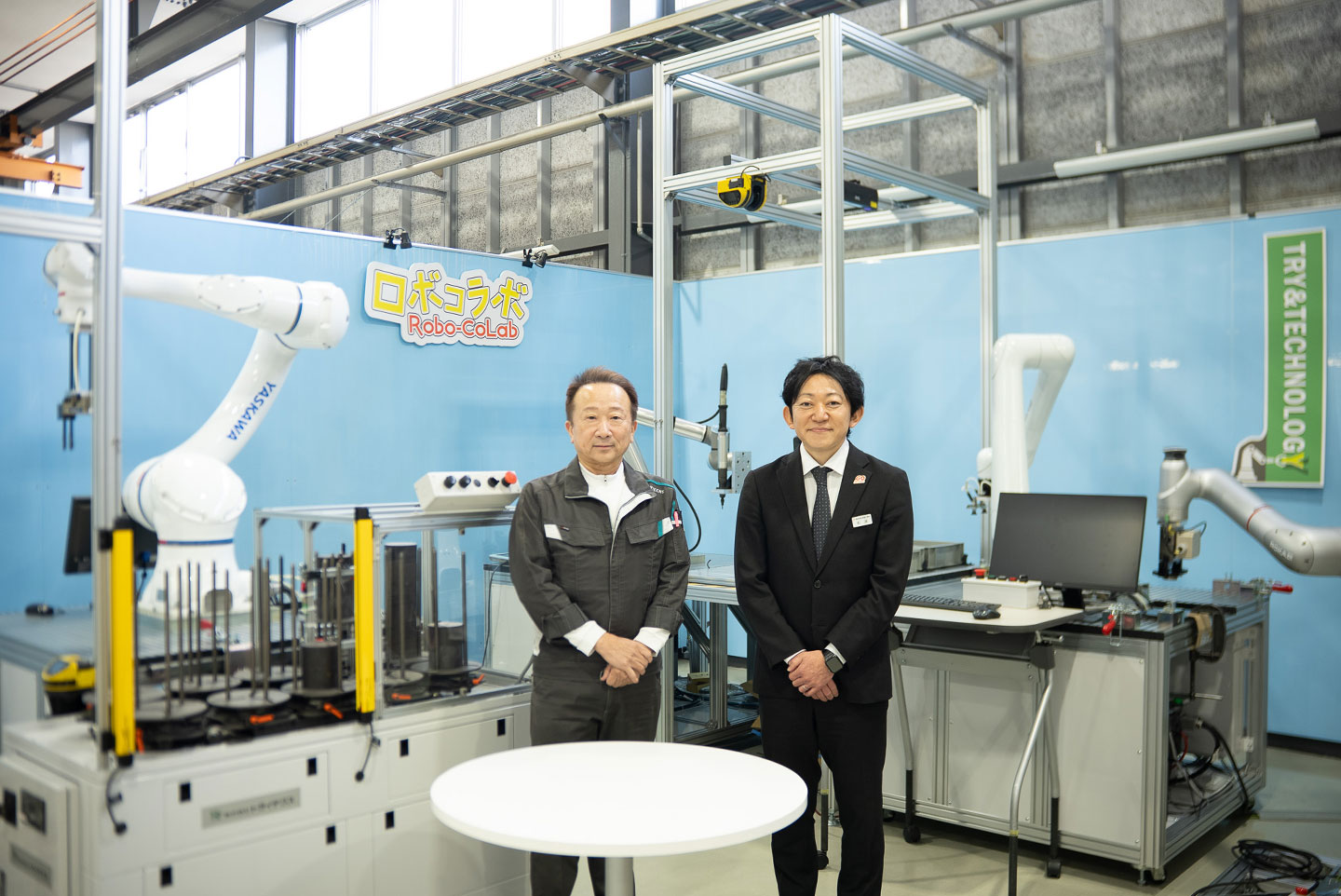 桑山代表と弊社営業担当の杉浦